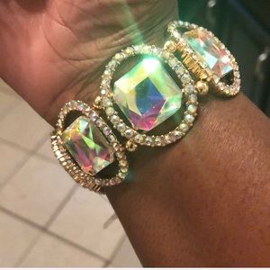 Gold and crystal sparkling stretch bracelet